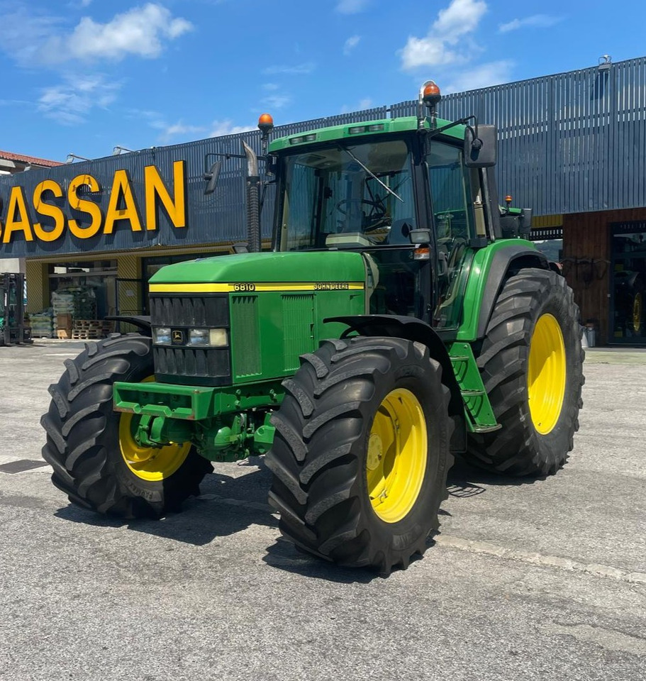 JOHN DEERE 6810 - Trator: foto 1 JOHN DEERE 6810 - Trator: foto 1