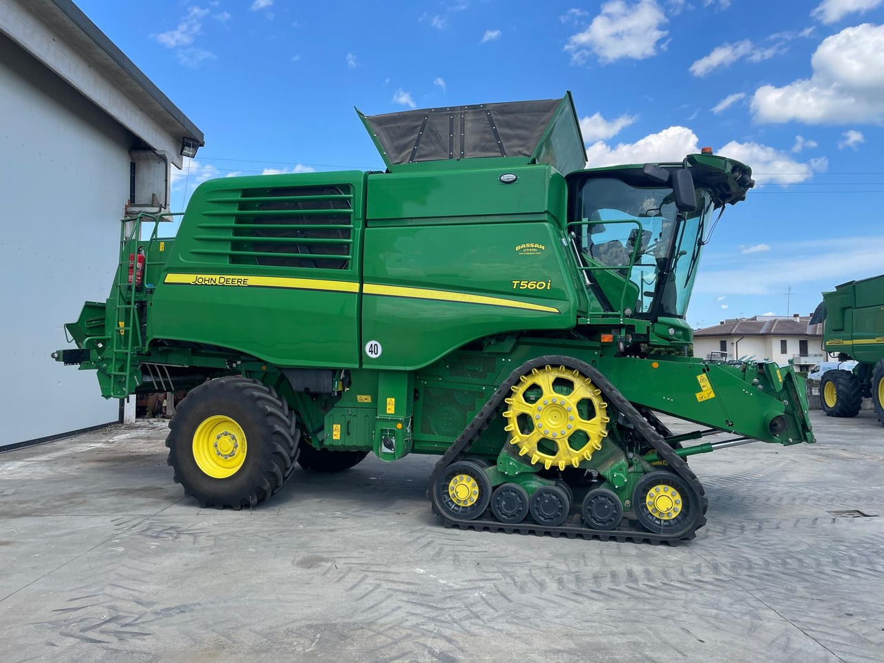 JOHN DEERE MIETITREBBIA T 560 - Ceifeira debulhadora: foto 2 JOHN DEERE MIETITREBBIA T 560 - Ceifeira debulhadora: foto 2