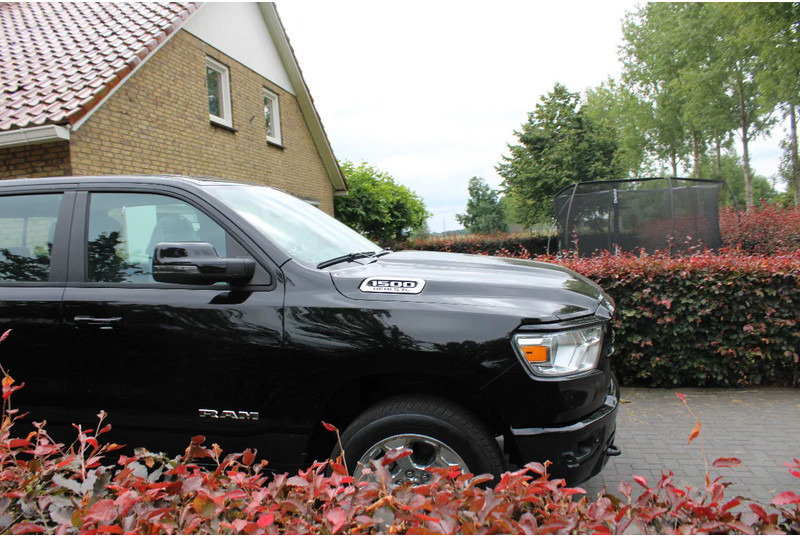 Dodge Ram Pick Up 1500 V8 Bighorn - Automóvel: foto 2 Dodge Ram Pick Up 1500 V8 Bighorn - Automóvel: foto 2