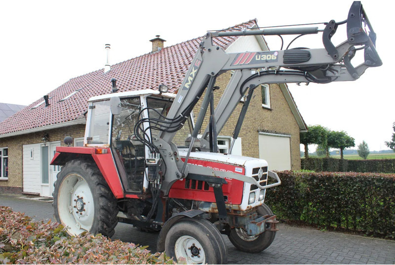 Steyr 8080 met voorlader - Trator: foto 1 Steyr 8080 met voorlader - Trator: foto 1