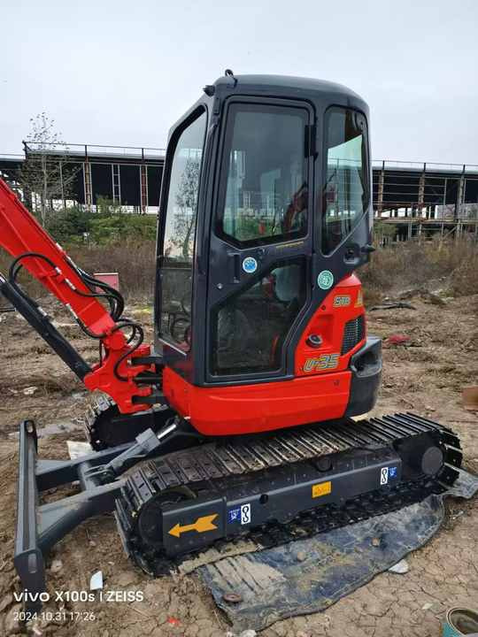 Locação financeira de  3TONS Good Quality Used Kubota U35 Hydraulic Excavator Used  U25 U35 Mini Mxcavator Used Small Digger Kubota U35 [ Copy ] [ Copy ] [ Copy ] [ Copy ] [ Copy ] 3TONS Good Quality Used Kubota U35 Hydraulic Excavator Used  U25 U35 Mini Mxcavator Used Small Digger Kubota U35 [ Copy ] [ Copy ] [ Copy ] [ Copy ] [ Copy ]: foto 6
