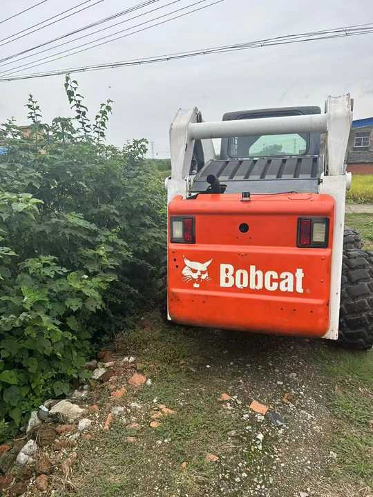 BOBCAT Brand Skid Loader S300 Used Machine Hot Sale - Pá carregadora de rodas: foto 5 BOBCAT Brand Skid Loader S300 Used Machine Hot Sale - Pá carregadora de rodas: foto 5
