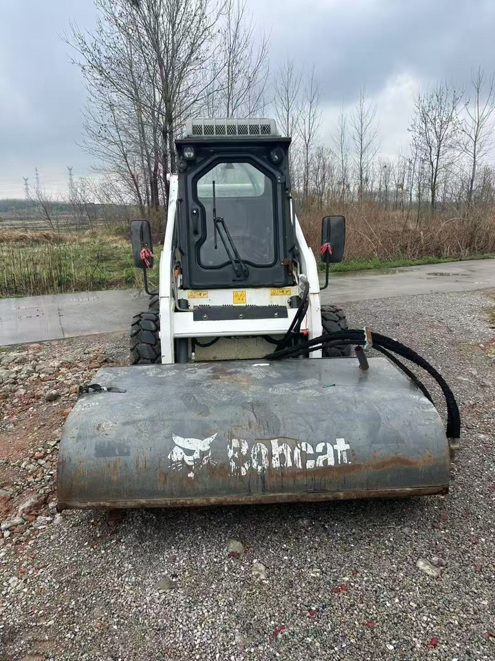 BOBCAT S18 - Mini pá carregadora: foto 4 BOBCAT S18 - Mini pá carregadora: foto 4