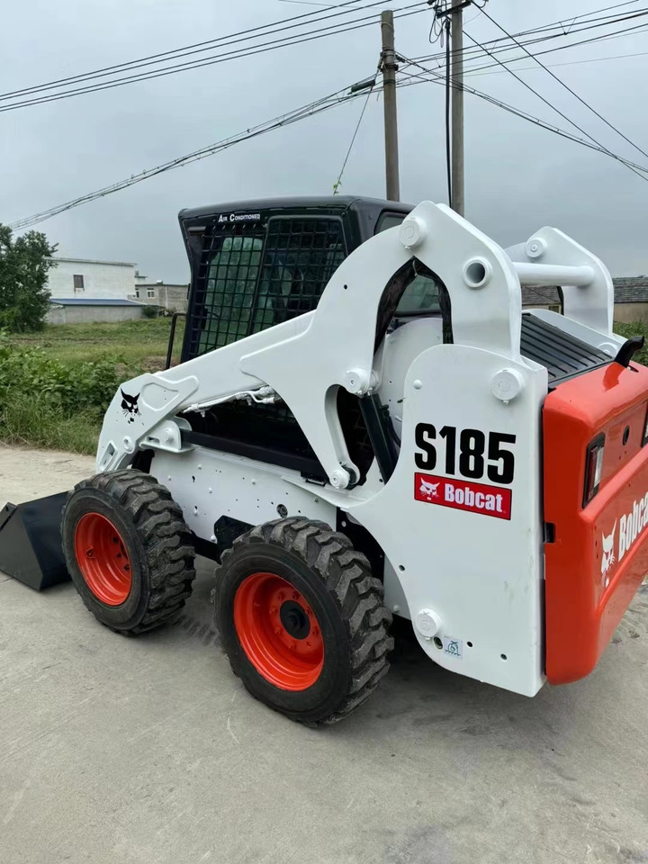 BOBCAT S185 - Mini pá carregadora: foto 4 BOBCAT S185 - Mini pá carregadora: foto 4