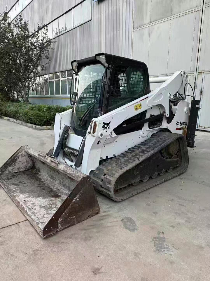 BOBCAT T770 - Mini pá carregadora: foto 2 BOBCAT T770 - Mini pá carregadora: foto 2