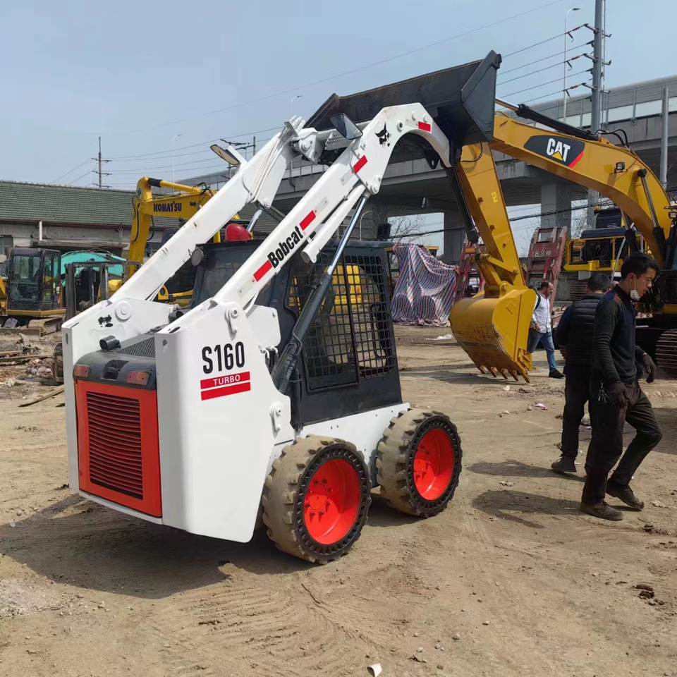 BOBCAT s160 - Mini pá carregadora: foto 3 BOBCAT s160 - Mini pá carregadora: foto 3