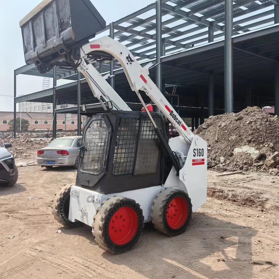 BOBCAT s160 - Mini pá carregadora: foto 5 BOBCAT s160 - Mini pá carregadora: foto 5