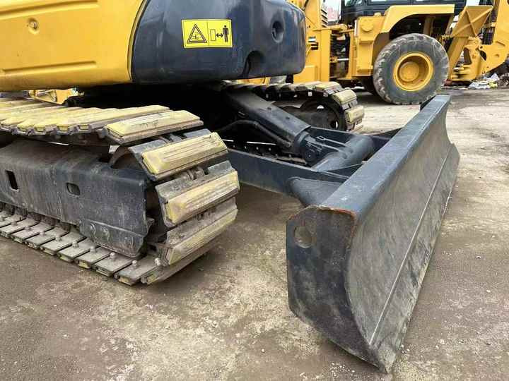 Best Quality Komatsu PC35mr Used Mini Excavator Earth-moving Machinery in Good Performance - Escavadora de rastos: foto 4 Best Quality Komatsu PC35mr Used Mini Excavator Earth-moving Machinery in Good Performance - Escavadora de rastos: foto 4