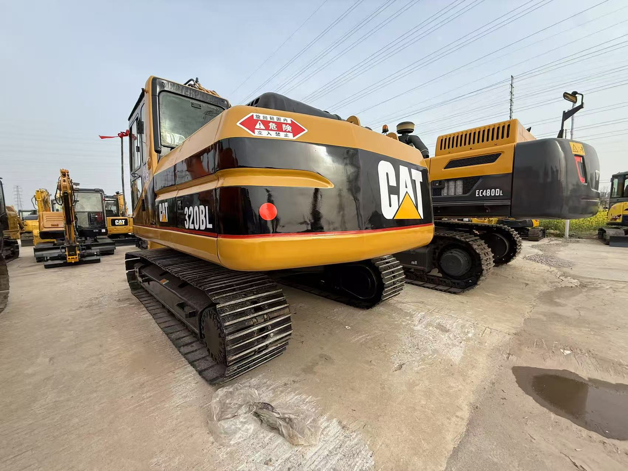 CATERPILLAR 320b - Escavadora de rastos: foto 4 CATERPILLAR 320b - Escavadora de rastos: foto 4