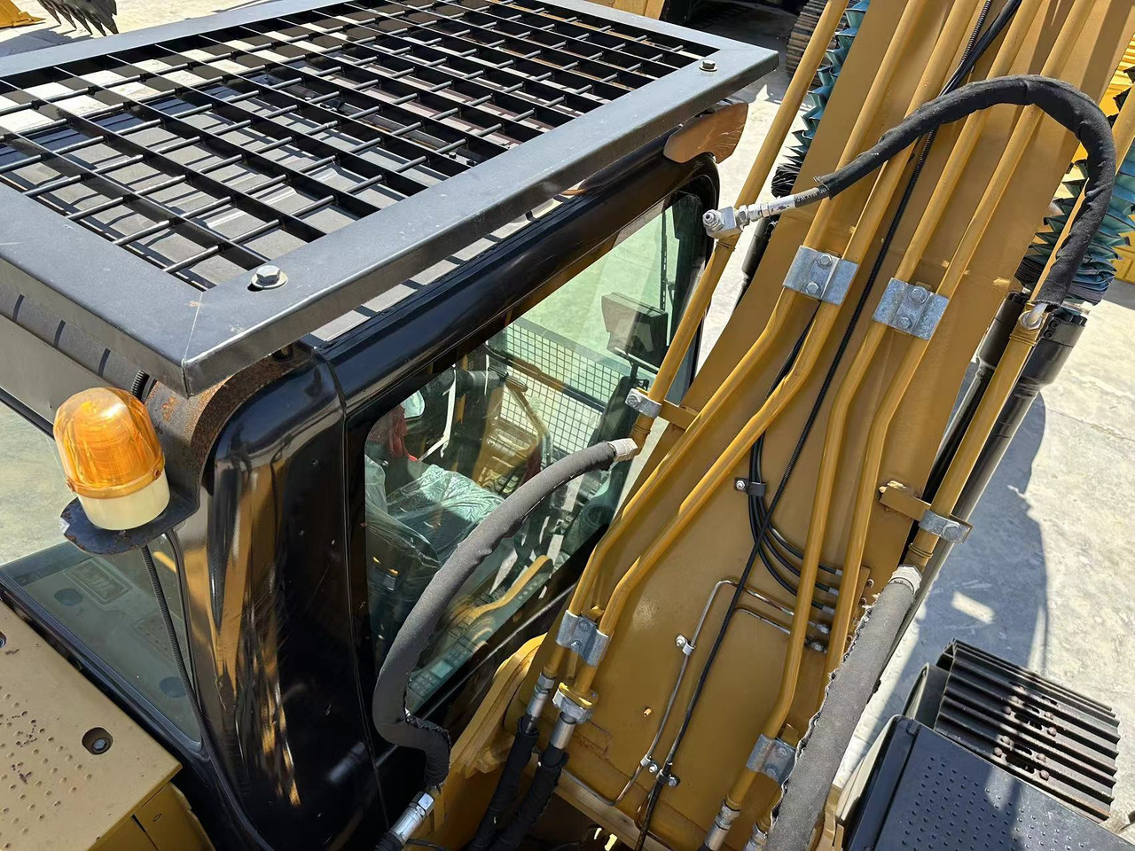 Escavadeira CATERPILLAR 320d: foto 11 Escavadeira CATERPILLAR 320d: foto 11