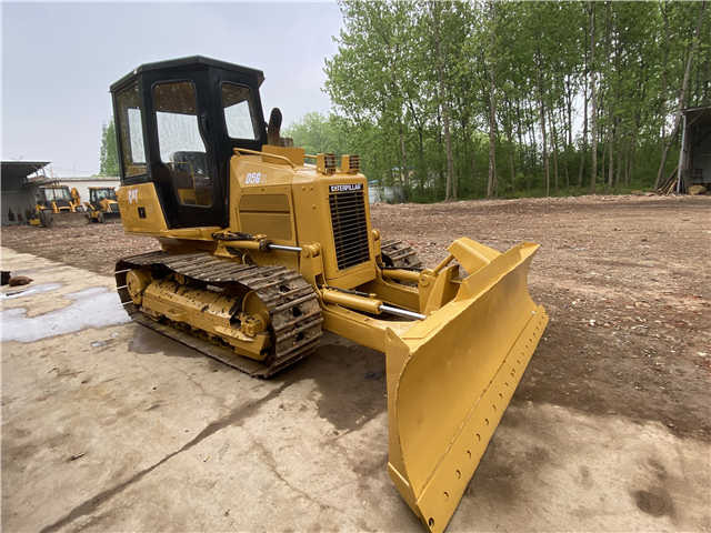 Caterpillar Used D5 Bulldozer , CAT D5g D5h D5k with Ripper , CAT D4h D5h D6h D7h - Buldôzer: foto 2 Caterpillar Used D5 Bulldozer , CAT D5g D5h D5k with Ripper , CAT D4h D5h D6h D7h - Buldôzer: foto 2