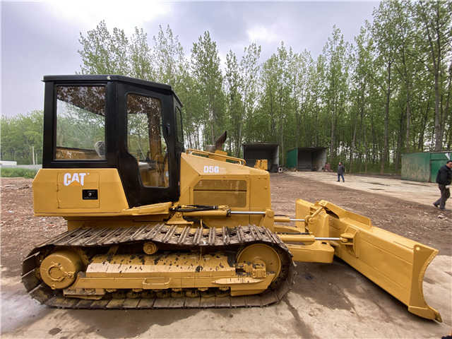 Caterpillar Used D5 Bulldozer , CAT D5g D5h D5k with Ripper , CAT D4h D5h D6h D7h - Buldôzer: foto 3 Caterpillar Used D5 Bulldozer , CAT D5g D5h D5k with Ripper , CAT D4h D5h D6h D7h - Buldôzer: foto 3