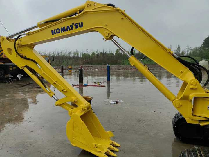 Cheap Selling Second Hand Mini Excavator Komatsu PC40 4Ton Japanese Komatsu PC40 Used Excavator for Sale - Escavadeira: foto 5 Cheap Selling Second Hand Mini Excavator Komatsu PC40 4Ton Japanese Komatsu PC40 Used Excavator for Sale - Escavadeira: foto 5