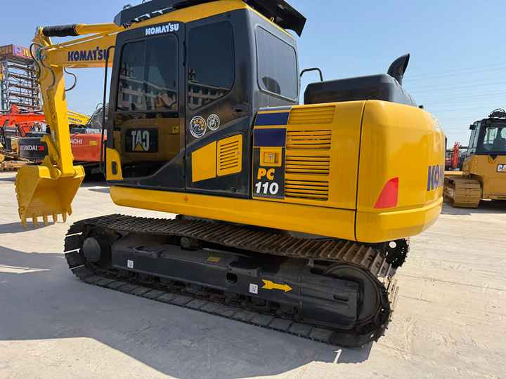 Low Shipping Mini Used Excavator Construction Machine Used komatsu Pc110 - Escavadora de rastos: foto 2 Low Shipping Mini Used Excavator Construction Machine Used komatsu Pc110 - Escavadora de rastos: foto 2