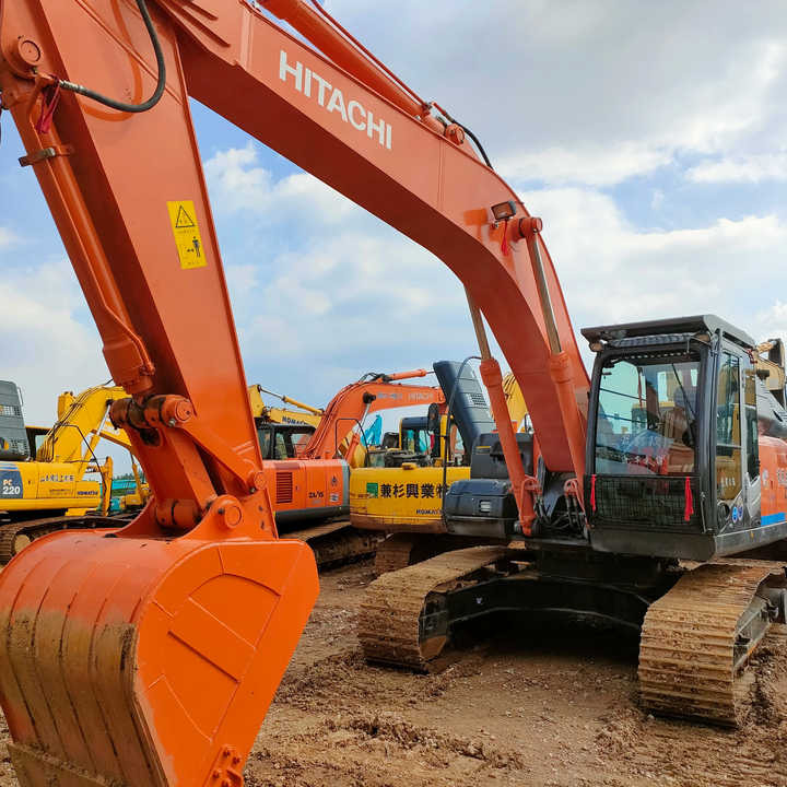 Original Japan Hitachi ZX240 Excavator Hitachi Excavator in Low Price for Hot Sale - Escavadora de rastos: foto 1 Original Japan Hitachi ZX240 Excavator Hitachi Excavator in Low Price for Hot Sale - Escavadora de rastos: foto 1