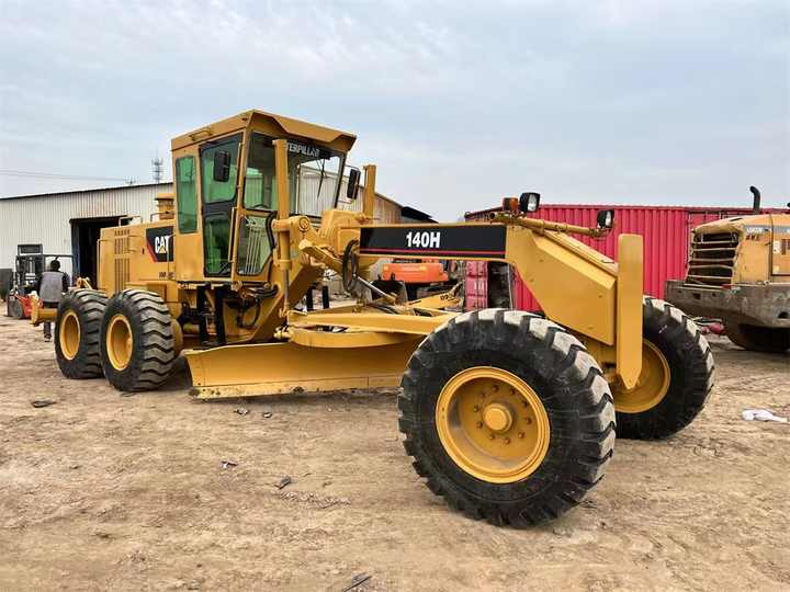 Used CAT 140H Motor Grader From Japan with Excellent Performance Caterpillar 140h in Good Condition for Sale - Escavadora de rastos: foto 3 Used CAT 140H Motor Grader From Japan with Excellent Performance Caterpillar 140h in Good Condition for Sale - Escavadora de rastos: foto 3