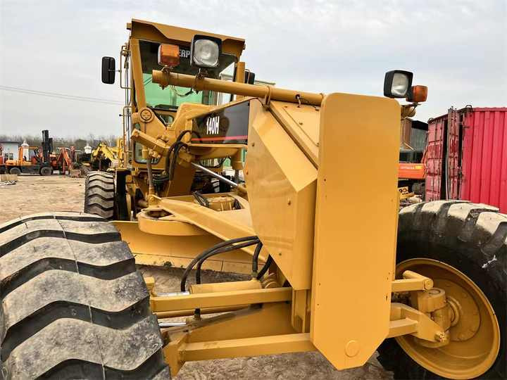 Used CAT 140H Motor Grader From Japan with Excellent Performance Caterpillar 140h in Good Condition for Sale - Escavadora de rastos: foto 5 Used CAT 140H Motor Grader From Japan with Excellent Performance Caterpillar 140h in Good Condition for Sale - Escavadora de rastos: foto 5