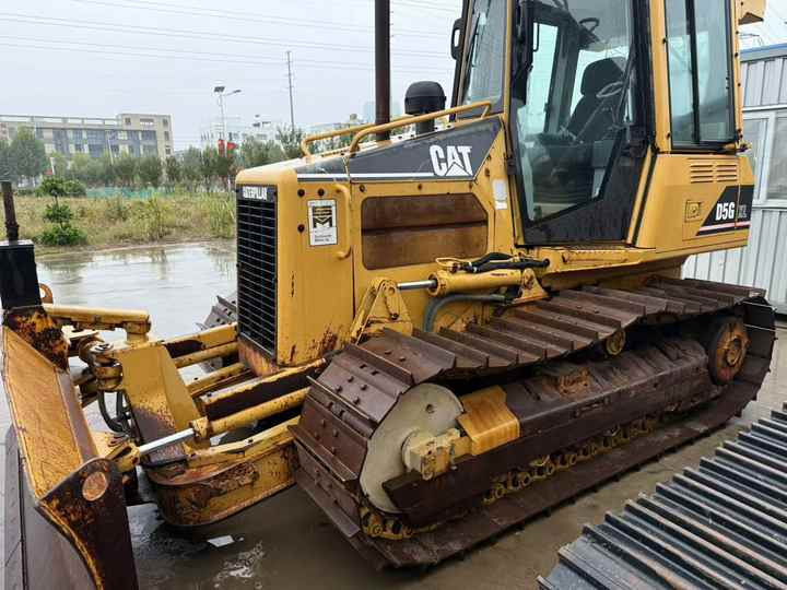 Used Cat D5G Crawler Bulldozer Original CAT Brand Bulldozer Second Hand Cat D5H D5 D5C D5N D5M LGP Dozer for Sale - Buldôzer: foto 5 Used Cat D5G Crawler Bulldozer Original CAT Brand Bulldozer Second Hand Cat D5H D5 D5C D5N D5M LGP Dozer for Sale - Buldôzer: foto 5