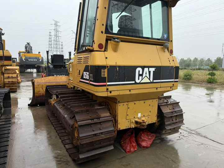Used Cat D5G Crawler Bulldozer Original CAT Brand Bulldozer Second Hand Cat D5H D5 D5C D5N D5M LGP Dozer for Sale - Buldôzer: foto 3 Used Cat D5G Crawler Bulldozer Original CAT Brand Bulldozer Second Hand Cat D5H D5 D5C D5N D5M LGP Dozer for Sale - Buldôzer: foto 3