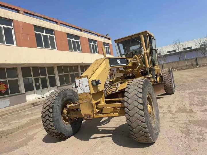 Used Caterpillar 14h Motor Grader Cat14H Very Good Quality Motor Grader Cat 14H Grader Price No Reviews yet - Motoniveladora: foto 5 Used Caterpillar 14h Motor Grader Cat14H Very Good Quality Motor Grader Cat 14H Grader Price No Reviews yet - Motoniveladora: foto 5