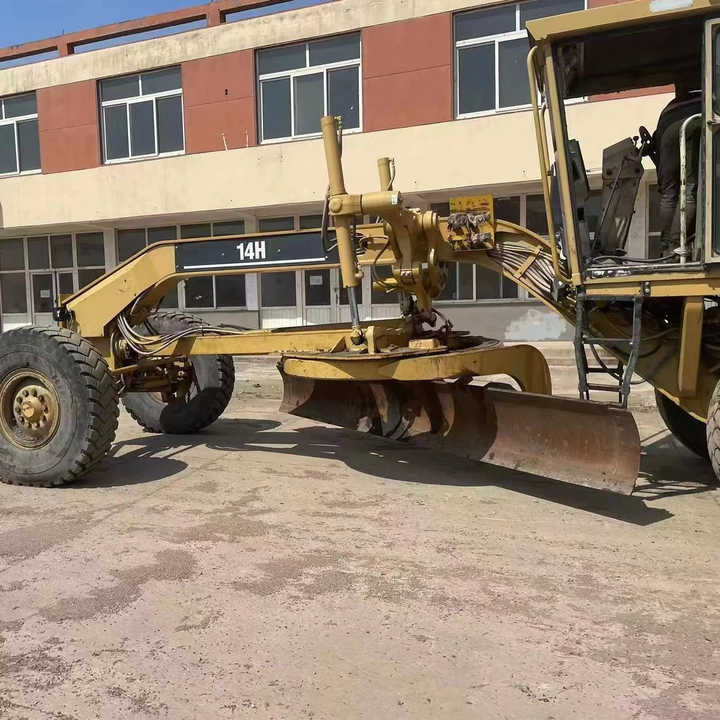 Used Caterpillar 14h Motor Grader Cat14H Very Good Quality Motor Grader Cat 14H Grader Price No Reviews yet - Motoniveladora: foto 3 Used Caterpillar 14h Motor Grader Cat14H Very Good Quality Motor Grader Cat 14H Grader Price No Reviews yet - Motoniveladora: foto 3