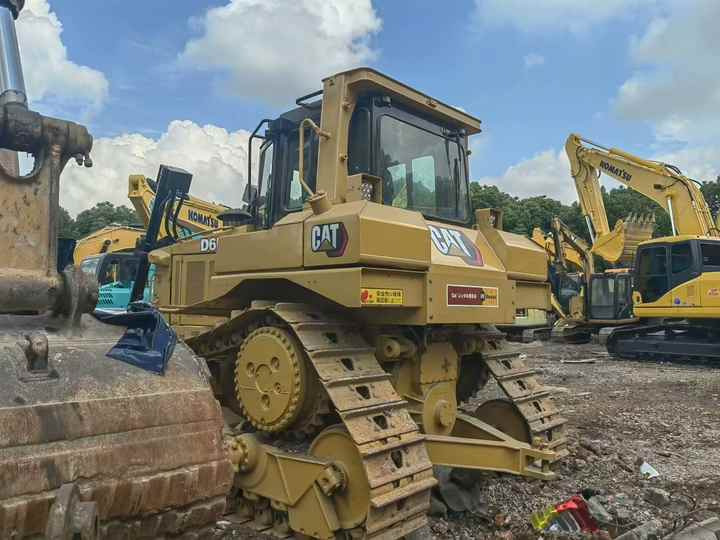Used Caterpillar D6R Boutique Bulldozer in Running Working Condition Hot Sale Good Condition USD D6R D8R D9R D10R in Stock - Buldôzer: foto 3 Used Caterpillar D6R Boutique Bulldozer in Running Working Condition Hot Sale Good Condition USD D6R D8R D9R D10R in Stock - Buldôzer: foto 3