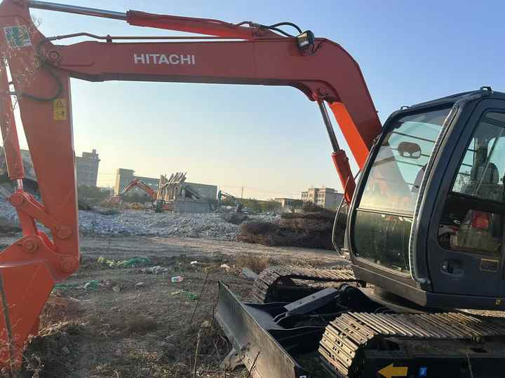Used HITACHI ZX70 Model Mini Excavator Second Hand Machine Popular Brand Japan Hitachi Hydraulic Machinery - Escavadeira: foto 2 Used HITACHI ZX70 Model Mini Excavator Second Hand Machine Popular Brand Japan Hitachi Hydraulic Machinery - Escavadeira: foto 2