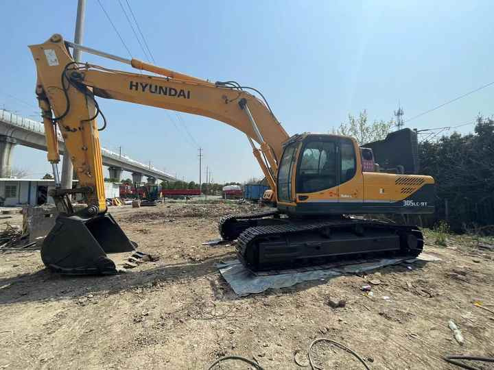 Used HYUNDAI 305LC-9T Crawler Excavator with good performance Hyundai30 tons earthmoving machinery with low price on-sale - Escavadora de rastos: foto 5 Used HYUNDAI 305LC-9T Crawler Excavator with good performance Hyundai30 tons earthmoving machinery with low price on-sale - Escavadora de rastos: foto 5