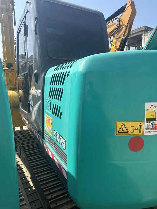 Used Kobelco Sk75-8 Mini Excavator in High Quality for Sale Anhui Zhaomi Construction Machines Trading - Mini escavadeira: foto 4 Used Kobelco Sk75-8 Mini Excavator in High Quality for Sale Anhui Zhaomi Construction Machines Trading - Mini escavadeira: foto 4