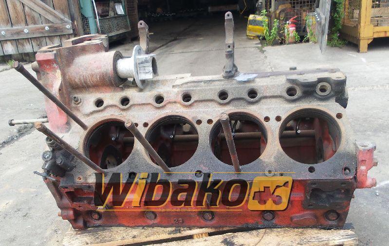 Block Engine / Motor Deutz BF8L513 2416582RZ - Bloco do motor para Máquina de construção: foto 1 Block Engine / Motor Deutz BF8L513 2416582RZ - Bloco do motor para Máquina de construção: foto 1