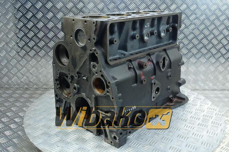 Crankcase for engine Case 4-390 3906406 - Cárter para Máquina de construção: foto 1 Crankcase for engine Case 4-390 3906406 - Cárter para Máquina de construção: foto 1