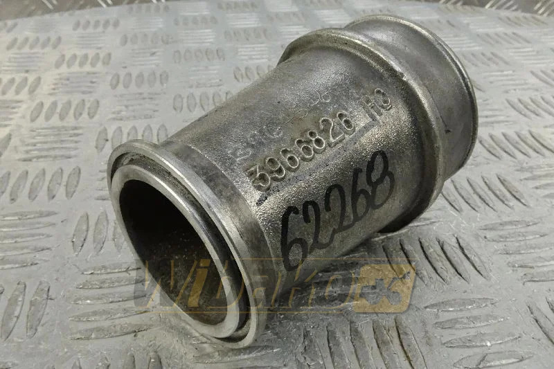 Cummins 3964546 - Coletor de admissão para Máquina de construção: foto 1 Cummins 3964546 - Coletor de admissão para Máquina de construção: foto 1
