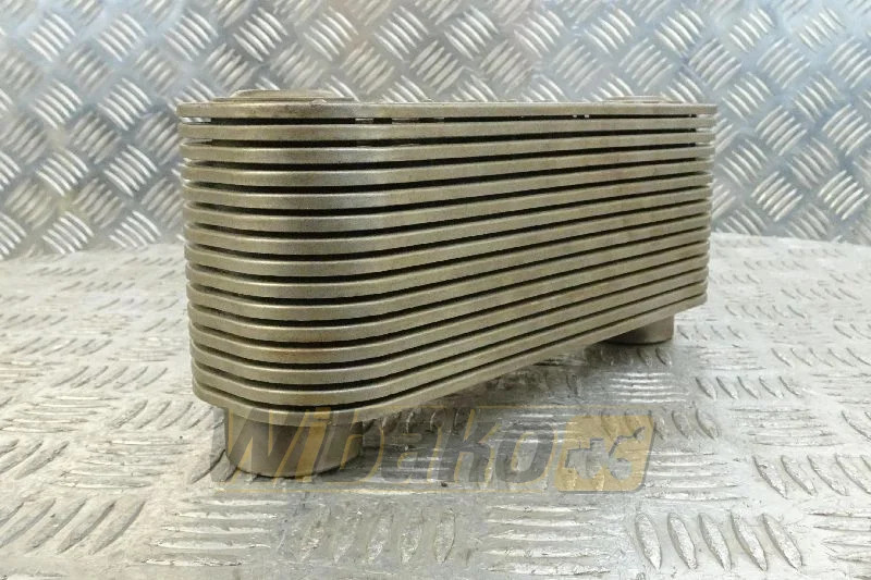 Deutz 04288128 - Radiador de óleo para Máquina de construção: foto 1 Deutz 04288128 - Radiador de óleo para Máquina de construção: foto 1