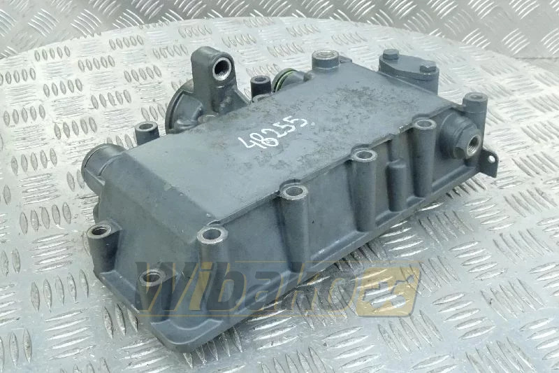 Deutz 04516135 - Radiador de óleo para Máquina de construção: foto 1 Deutz 04516135 - Radiador de óleo para Máquina de construção: foto 1