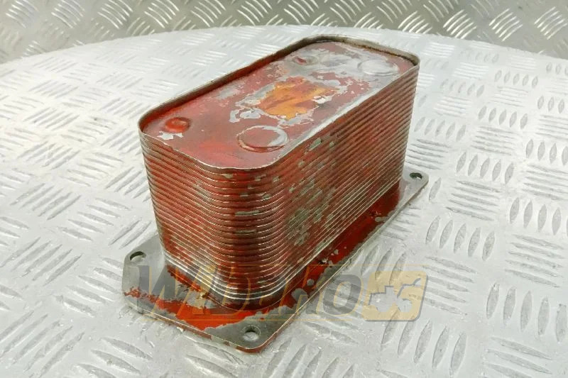 Deutz 04917322 - Radiador de óleo para Máquina de construção: foto 1 Deutz 04917322 - Radiador de óleo para Máquina de construção: foto 1