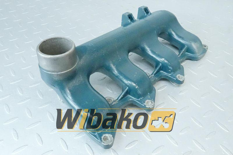 Intake manifold for engine Kubota V2403 17114-11800 - Coletor de admissão para Máquina de construção: foto 1 Intake manifold for engine Kubota V2403 17114-11800 - Coletor de admissão para Máquina de construção: foto 1
