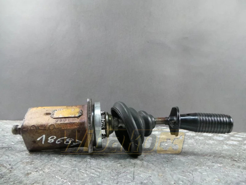 Liebherr VG7 4/4 TLU 04 9270501 103 - Válvula hidráulica para Máquina de construção: foto 1 Liebherr VG7 4/4 TLU 04 9270501 103 - Válvula hidráulica para Máquina de construção: foto 1