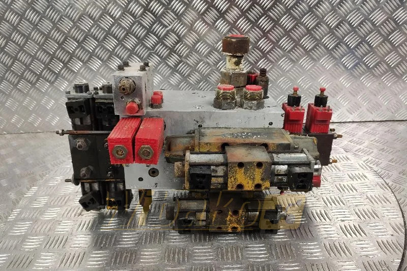 Parker HFC32521B 79260035 - Válvula hidráulica para Máquina de construção: foto 1 Parker HFC32521B 79260035 - Válvula hidráulica para Máquina de construção: foto 1