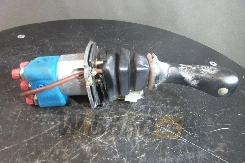 Rexroth 5TH6E52.14/YU01M05 - Válvula hidráulica para Máquina de construção: foto 3 Rexroth 5TH6E52.14/YU01M05 - Válvula hidráulica para Máquina de construção: foto 3