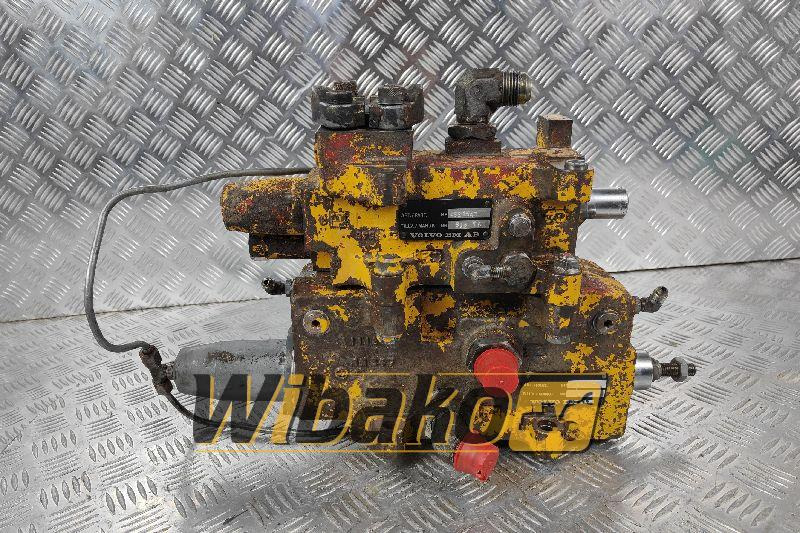 Valves set Volvo 4864235/4821543 - Válvula hidráulica para Máquina de construção: foto 1 Valves set Volvo 4864235/4821543 - Válvula hidráulica para Máquina de construção: foto 1