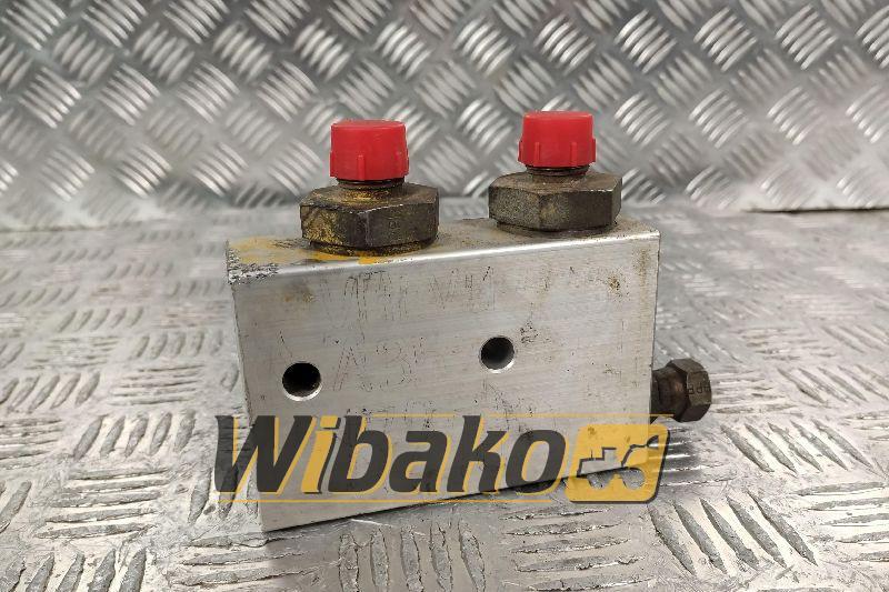 Valves set Volvo A35 - Válvula hidráulica para Máquina de construção: foto 1 Valves set Volvo A35 - Válvula hidráulica para Máquina de construção: foto 1