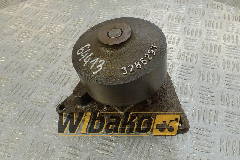 Water pump Komatsu 6743-61-1530 - Bomba de refrigeração para Máquina de construção: foto 1 Water pump Komatsu 6743-61-1530 - Bomba de refrigeração para Máquina de construção: foto 1