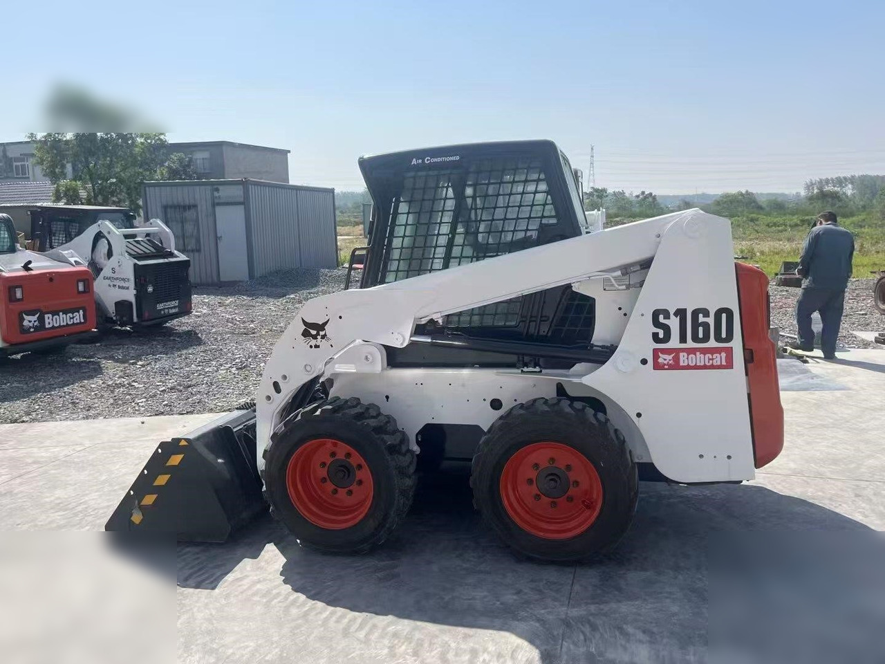 BOBCAT S160 - Mini pá carregadora: foto 3 BOBCAT S160 - Mini pá carregadora: foto 3