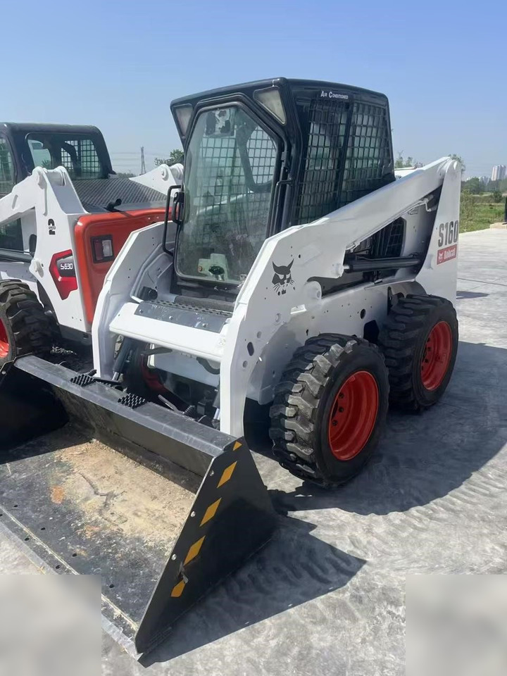 BOBCAT S160 - Mini pá carregadora: foto 4 BOBCAT S160 - Mini pá carregadora: foto 4