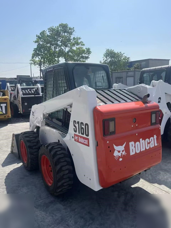 BOBCAT S160 - Mini pá carregadora: foto 2 BOBCAT S160 - Mini pá carregadora: foto 2