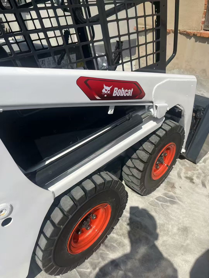 BOBCAT S730 - Pá carregadora de rodas: foto 4 BOBCAT S730 - Pá carregadora de rodas: foto 4