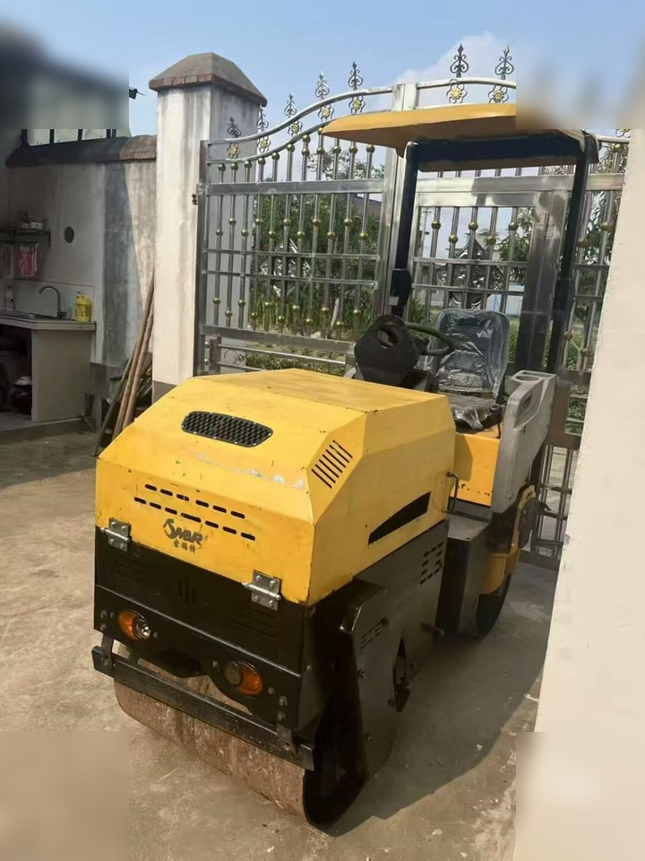 BOMAG BW80AD-3 - Rolo: foto 4 BOMAG BW80AD-3 - Rolo: foto 4