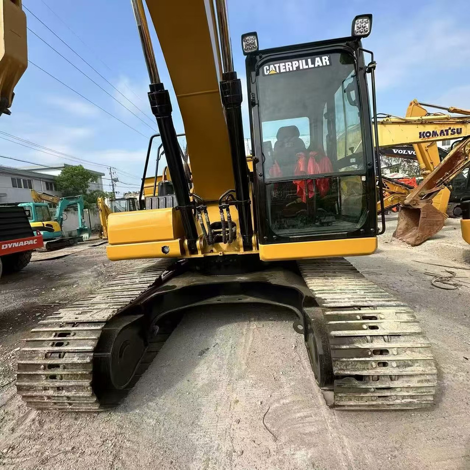 CATERPILLAR 330D2 - Escavadora de rastos: foto 4 CATERPILLAR 330D2 - Escavadora de rastos: foto 4