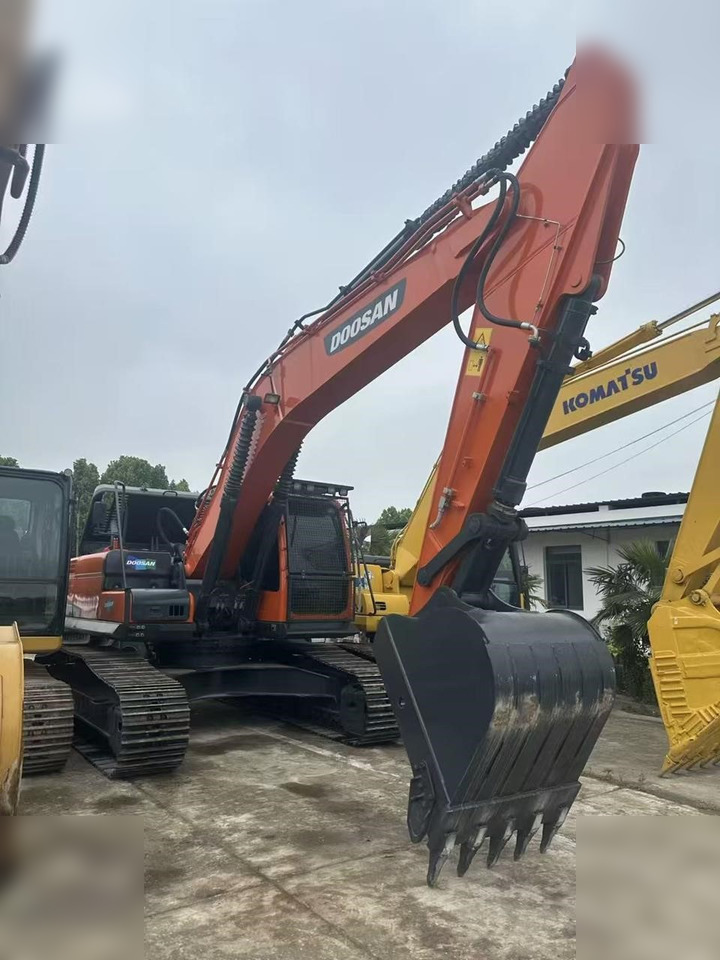 DOOSAN DX225 LC-9C - Escavadora de rastos: foto 1 DOOSAN DX225 LC-9C - Escavadora de rastos: foto 1