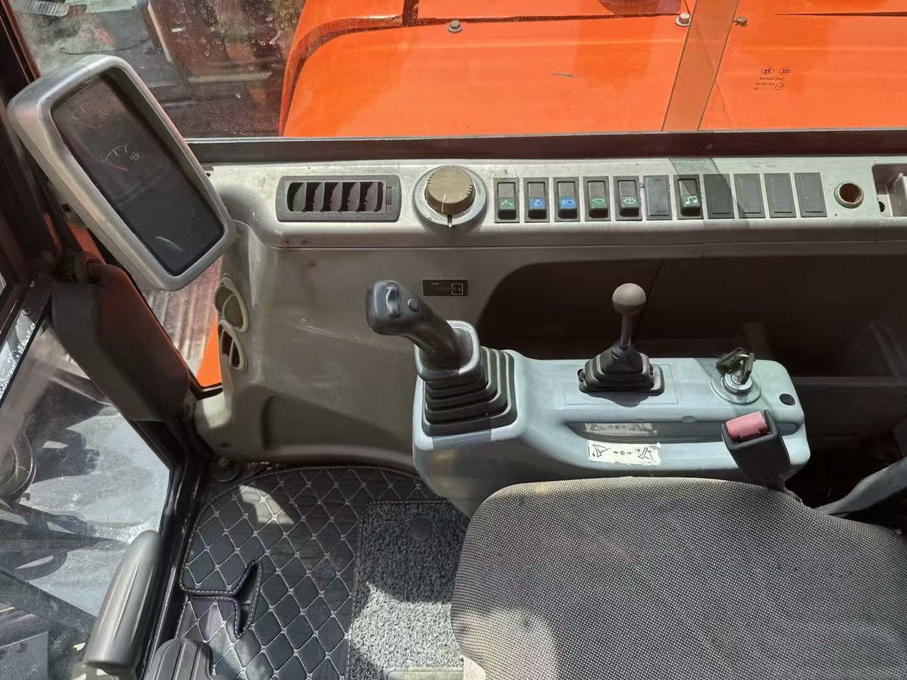 DOOSAN DX60 - Escavadora de rastos: foto 4 DOOSAN DX60 - Escavadora de rastos: foto 4